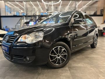 MYAUTOCENTER – Gebraucht- und Jahreswagen mit Werkstattservice in Pfaffenhofen Volkswagen Polo IV Comfortline *TÜV NEU*KLIMA*ELEKTR.FENSTE