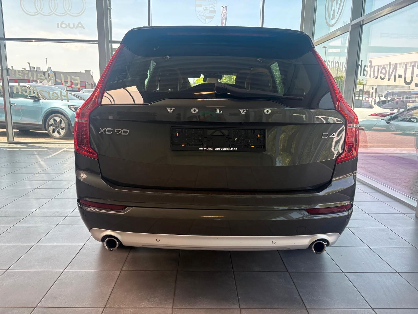 Fahrzeugabbildung Volvo XC 90 XC90 Momentum 2WD 7 sitze volleder, acc