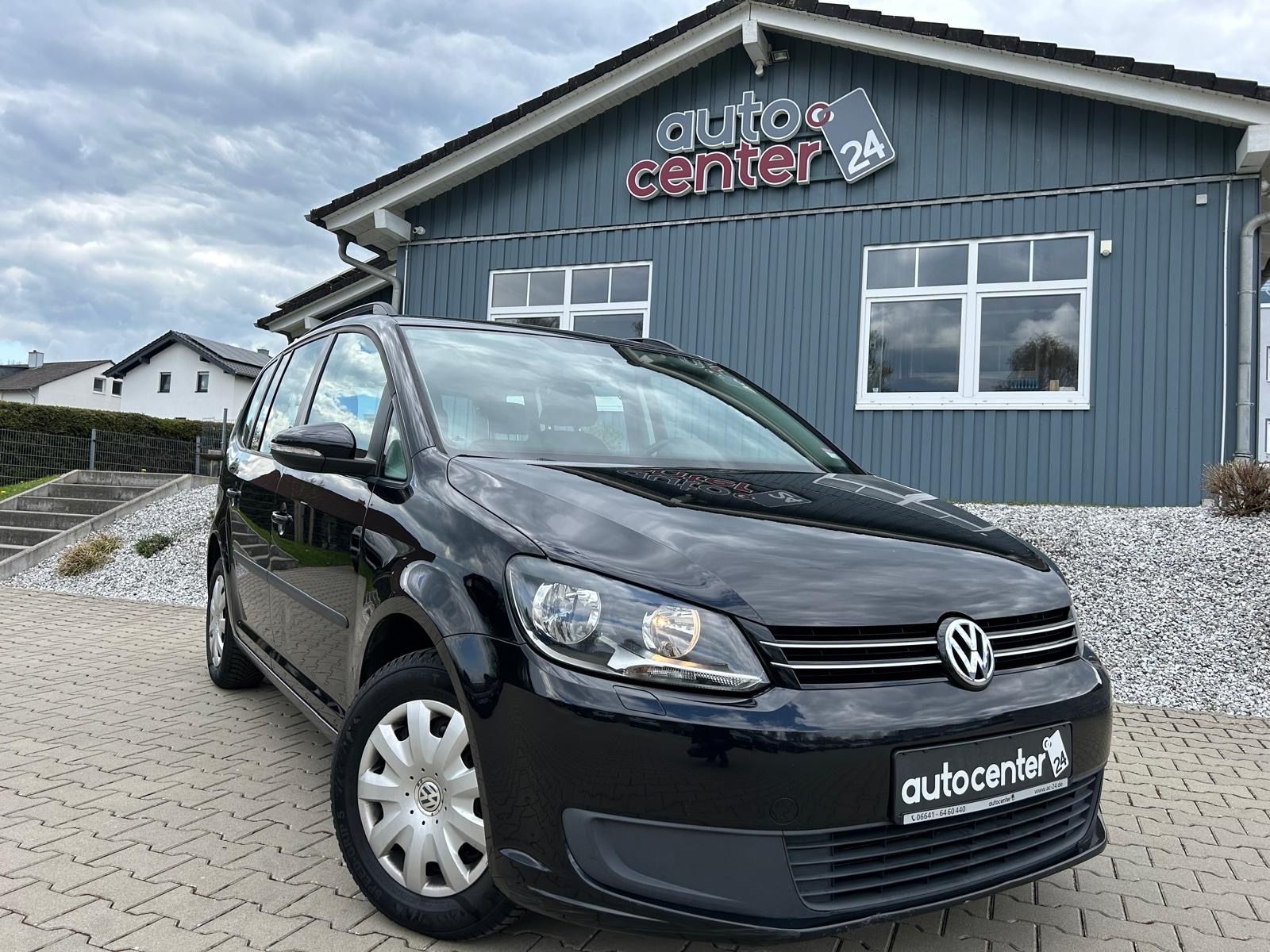Fahrzeugabbildung Volkswagen Touran 1.6 TDI°7 Sitzer°Shz°Klimaauto.°2.Hand°