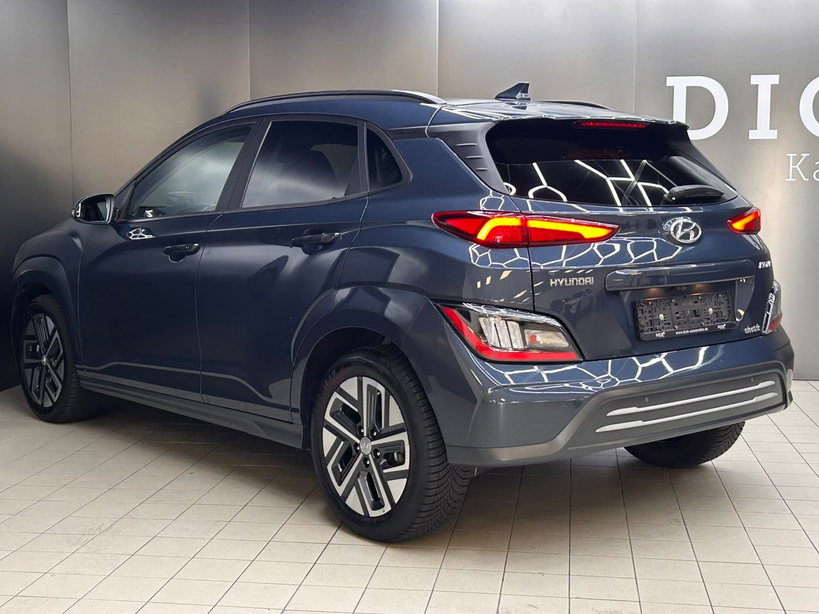 Fahrzeugabbildung Hyundai Kona Elektro Prime LEDER+LED+ACC+HUD+KREL+KAM+WP