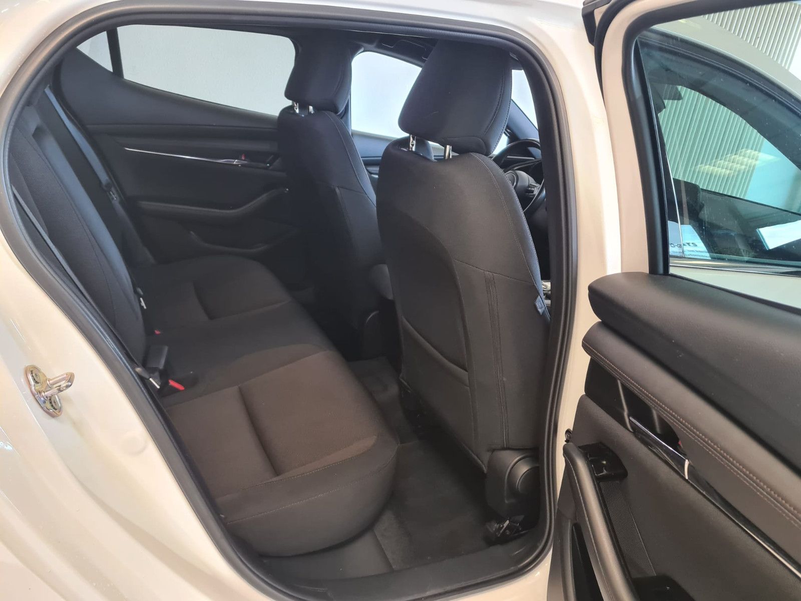 Fahrzeugabbildung Mazda 3 / NAVI / 1. Hand / 8-fach-bereift / BOSE