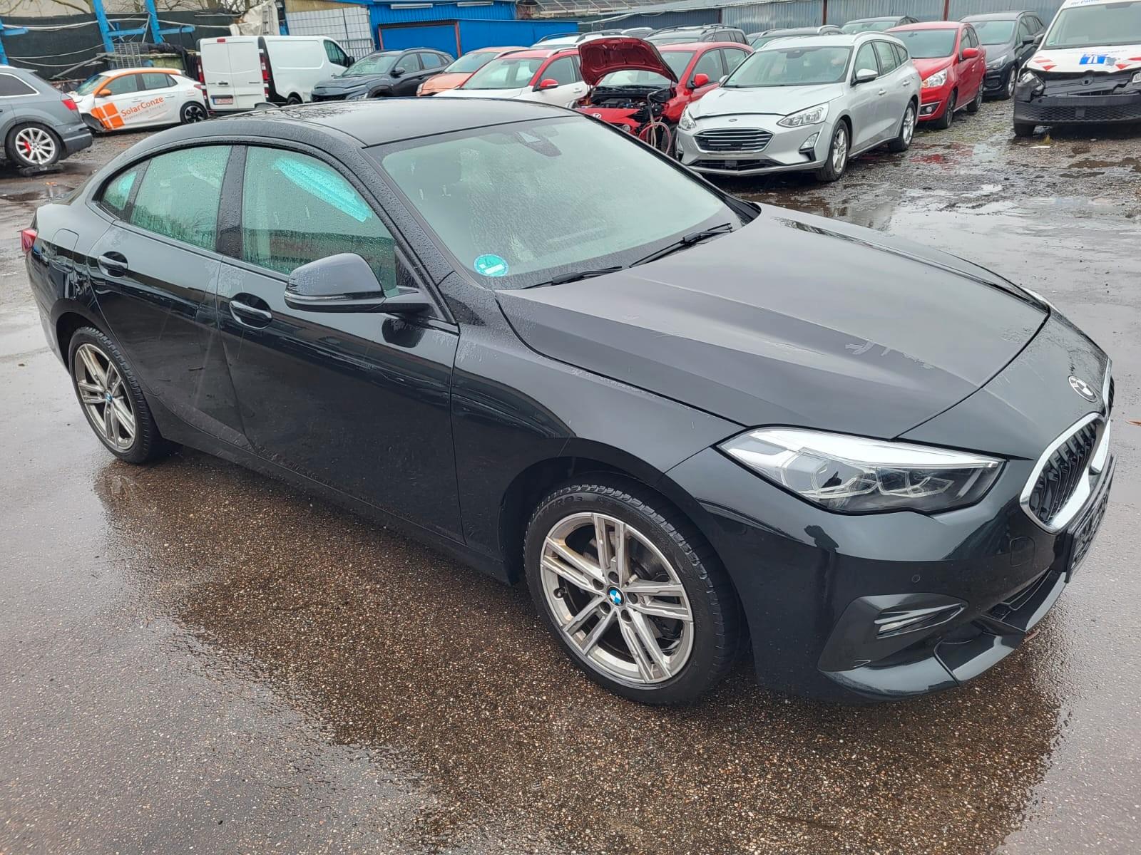 BMW 218i Gran Coupe Advant LED LIve Cocpit Navi SHZ