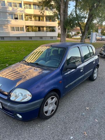 Renault clio