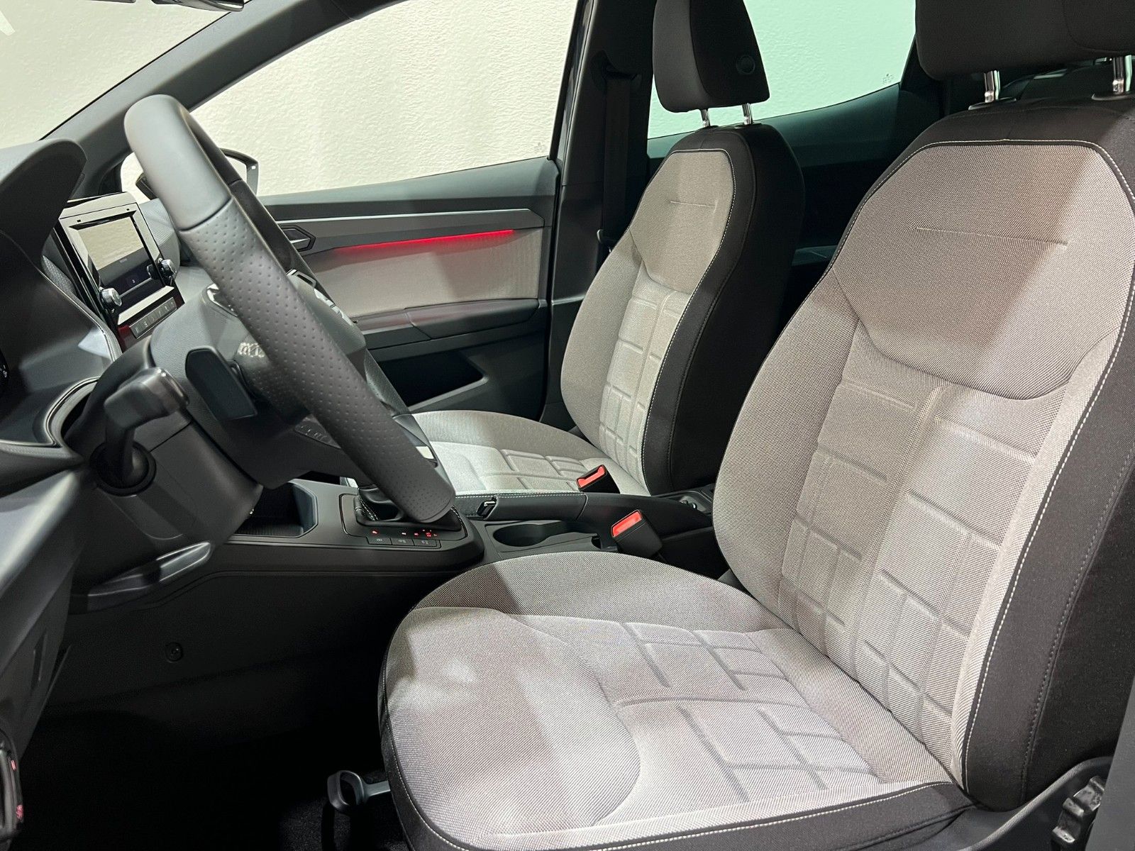 Fahrzeugabbildung SEAT Ibiza 1.0 TSI 85kW FR DSG