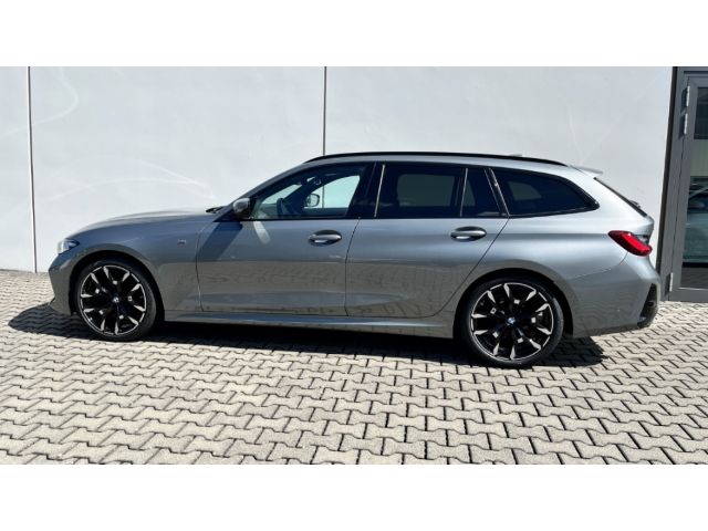 BMW 320 d xDrive Touring M Sport 19'' Innov. Comf. A foto 2