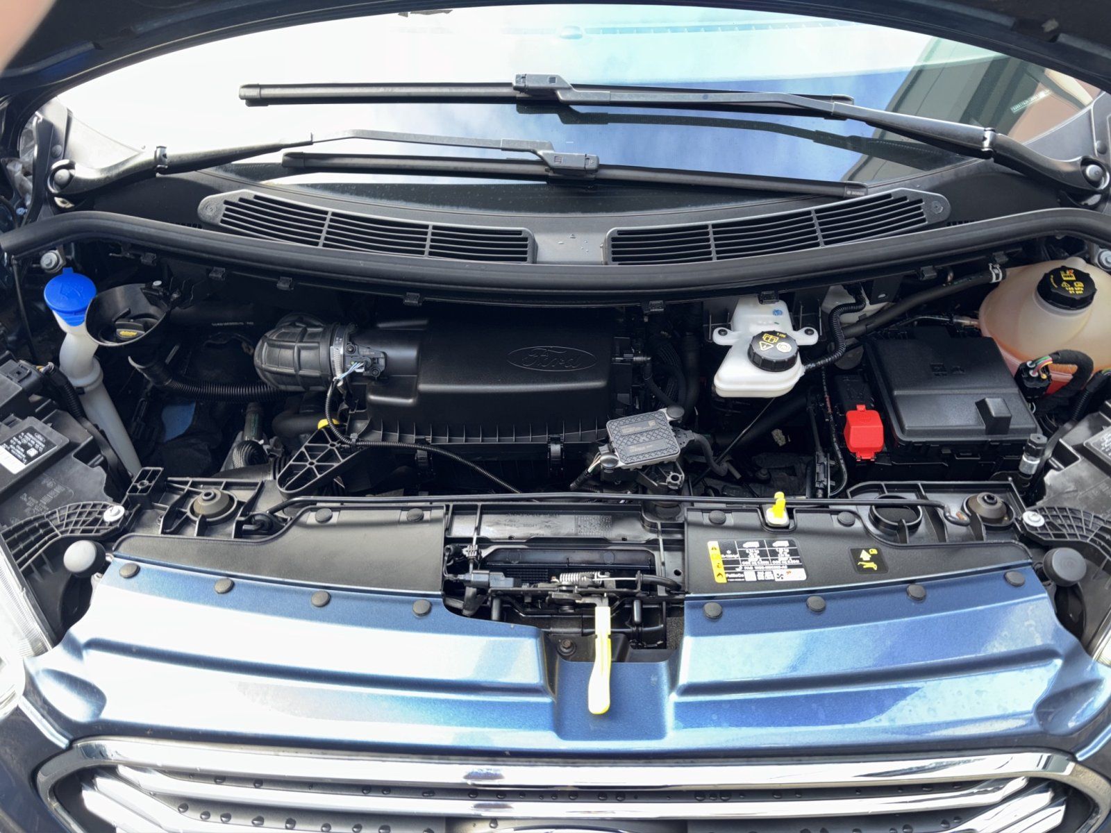 Fahrzeugabbildung Ford Tourneo Custom 2.0 TDi 320 L1 Titanium