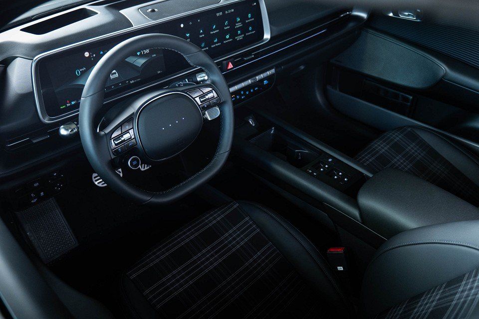 Fahrzeugabbildung Hyundai IONIQ 6 77,4kWh AWD First Edition