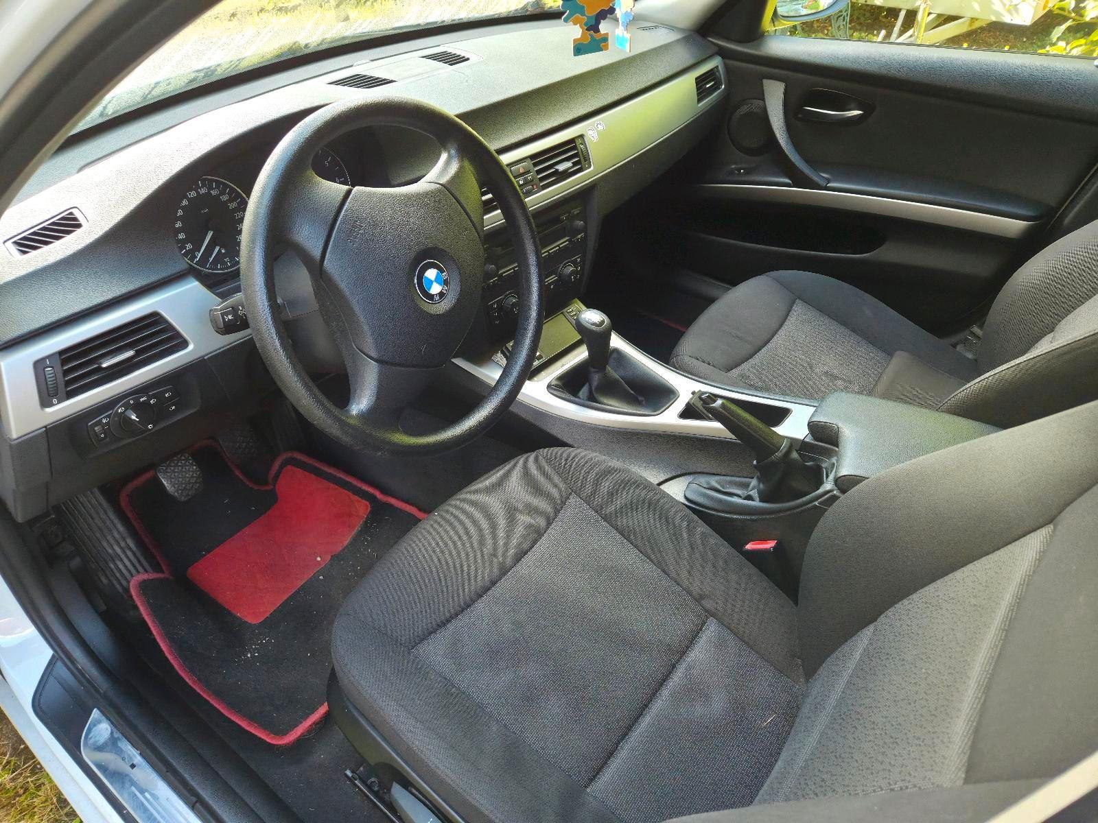 BMW 318 2006 — photo 5