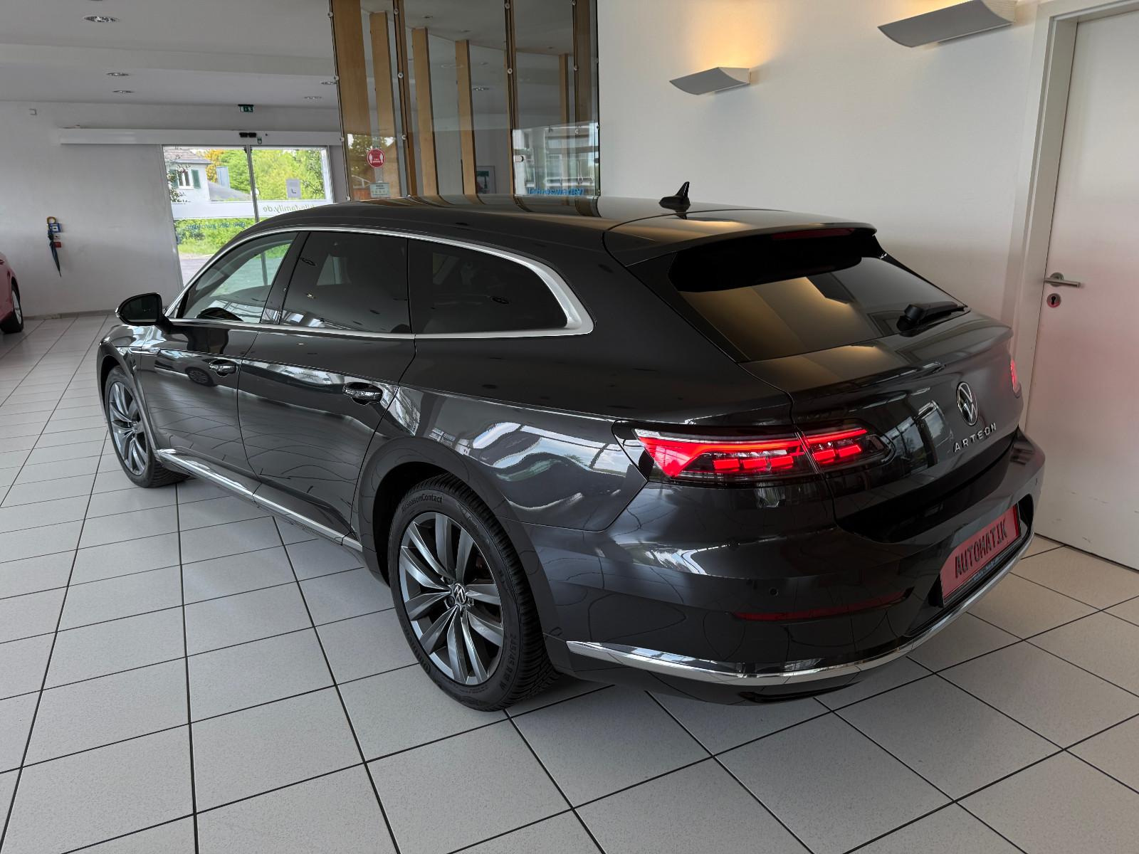 Volkswagen 100% FAMILIEN-LIFESTYLE-KOMBI + AHK. SEHR CHIC !