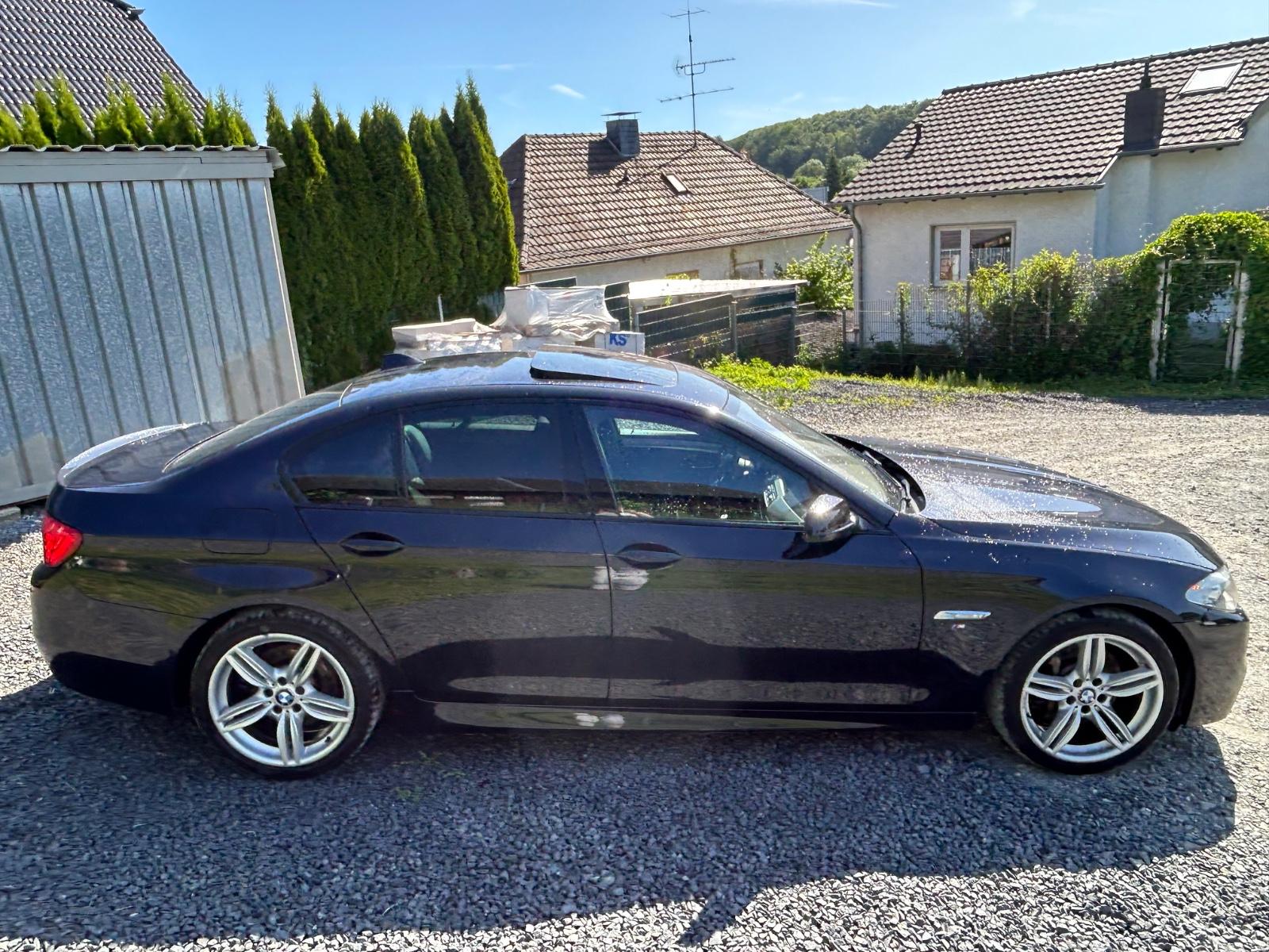 BMW 530d M-PAKET SCHIEBEDACH HEAD UP LEDER NAVI PROF