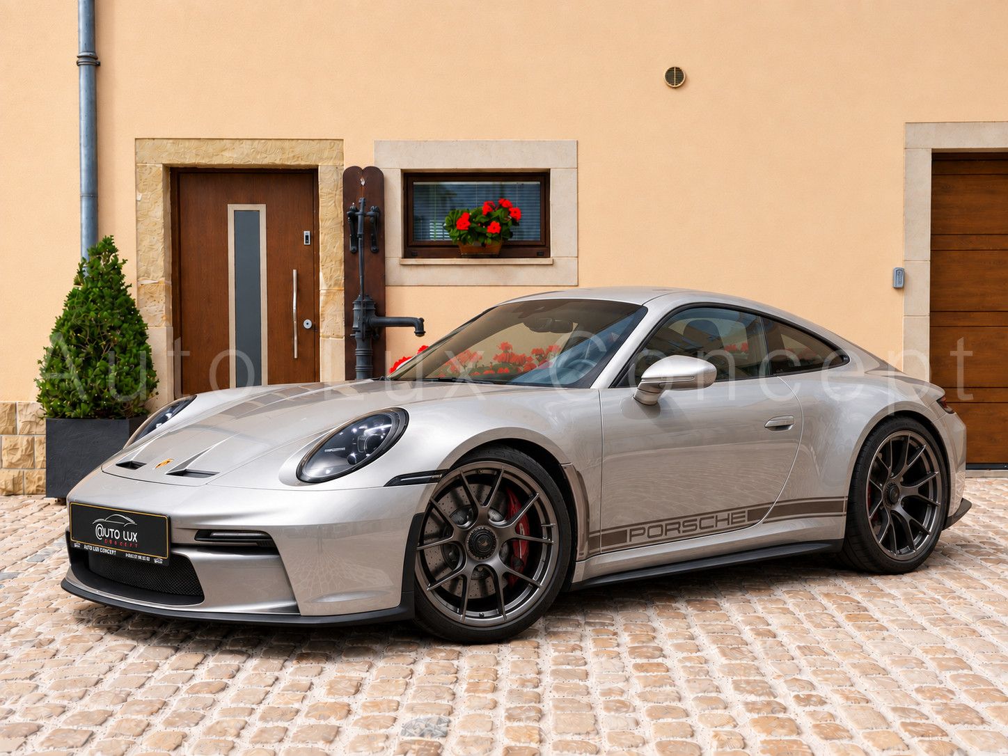 Porsche 992 911 S/T GT-silber/PCCB/Matrix/BOSE/Kamera