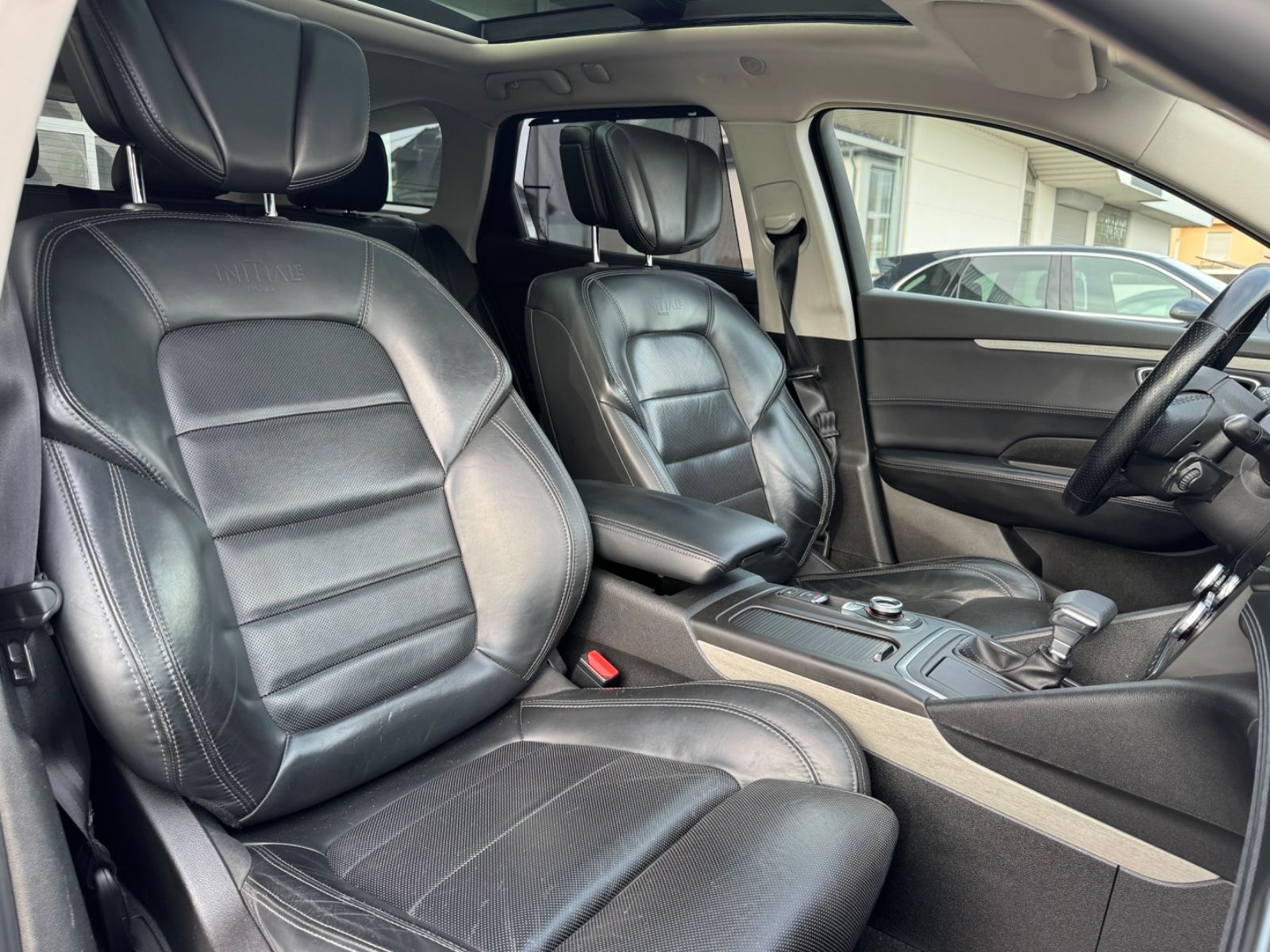 Fahrzeugabbildung Renault Talisman Initiale Paris/PANO/R-Cam/AHK/CarPlay/