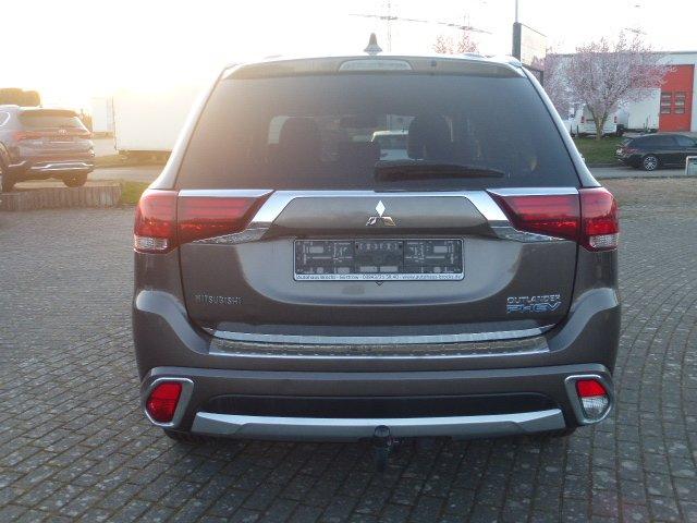 Mitsubishi Outlander   PHEV Plus 4WD mit AHK