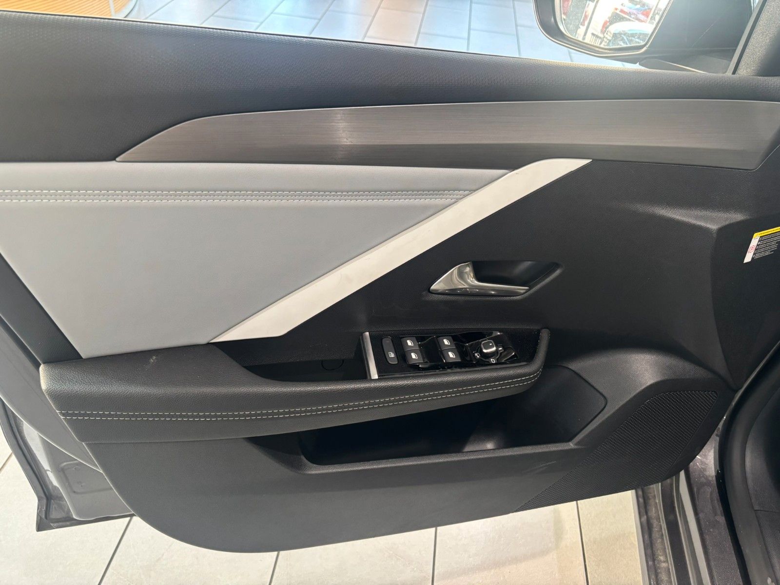 Fahrzeugabbildung Opel Astra L ST 1.5D ELEGANCE NAVI/LED/KAMERA/SHZ/AHK