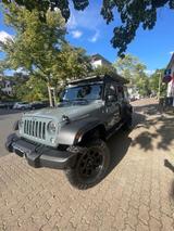 Jeep Wrangler Unlimited 3.6 V6 mit Front Runner Umbau - gebrauchte Jeep Wrangler aus dem Jahr 2015