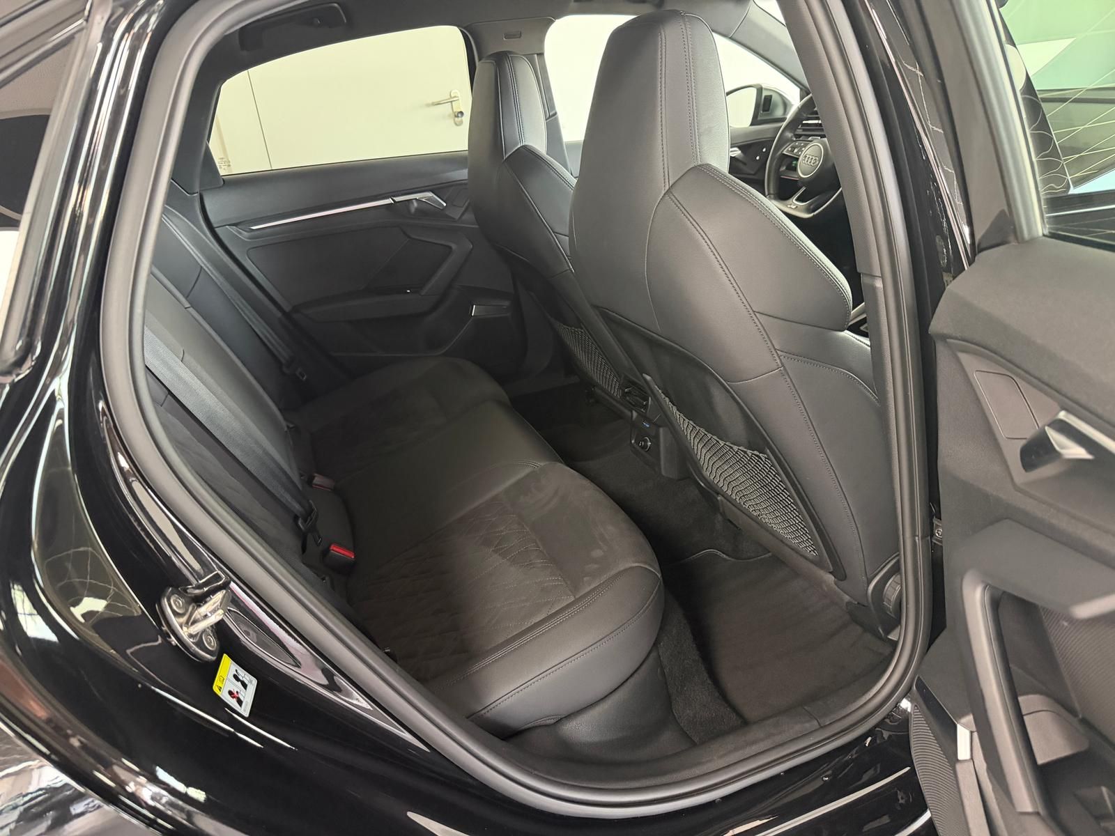 Audi RS3 2.5 TFSI qu. Limousine MATRIX B&O Pano ACC foto 10