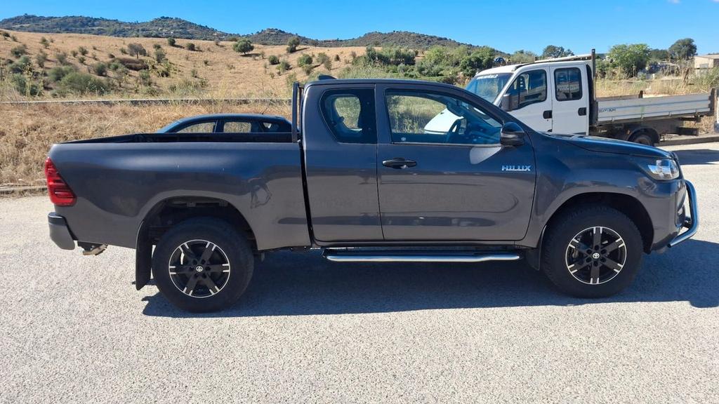 Toyota Hilux