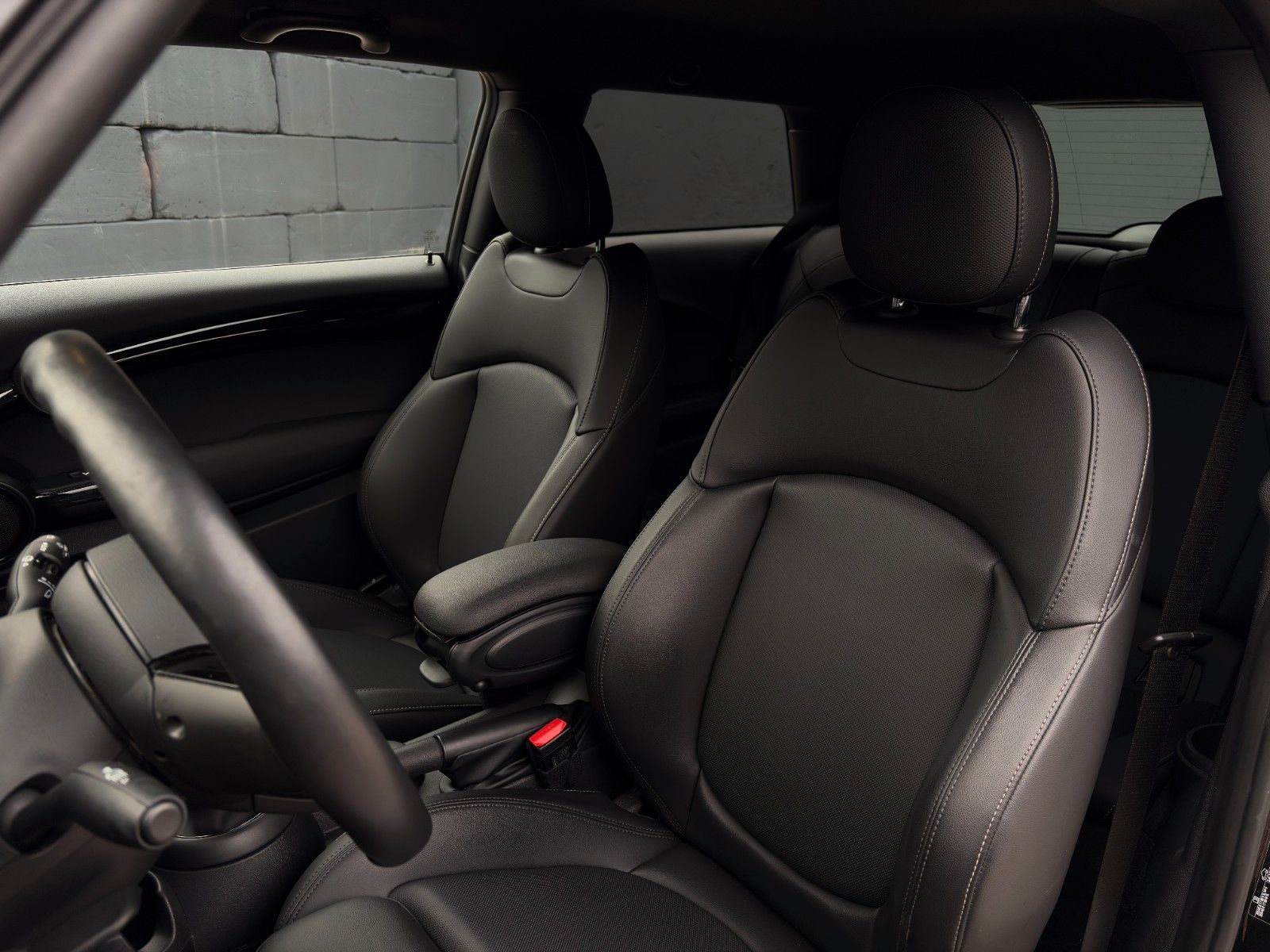 Fahrzeugabbildung MINI Cooper F56 Autom Chili Leder CarPlay Tempo. PDC