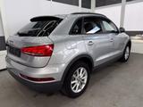 Audi Q3 BASIS 1.4TFSI AHK XENON TEMPOMAT SHZ PDC 1... - silberne Audi Q3