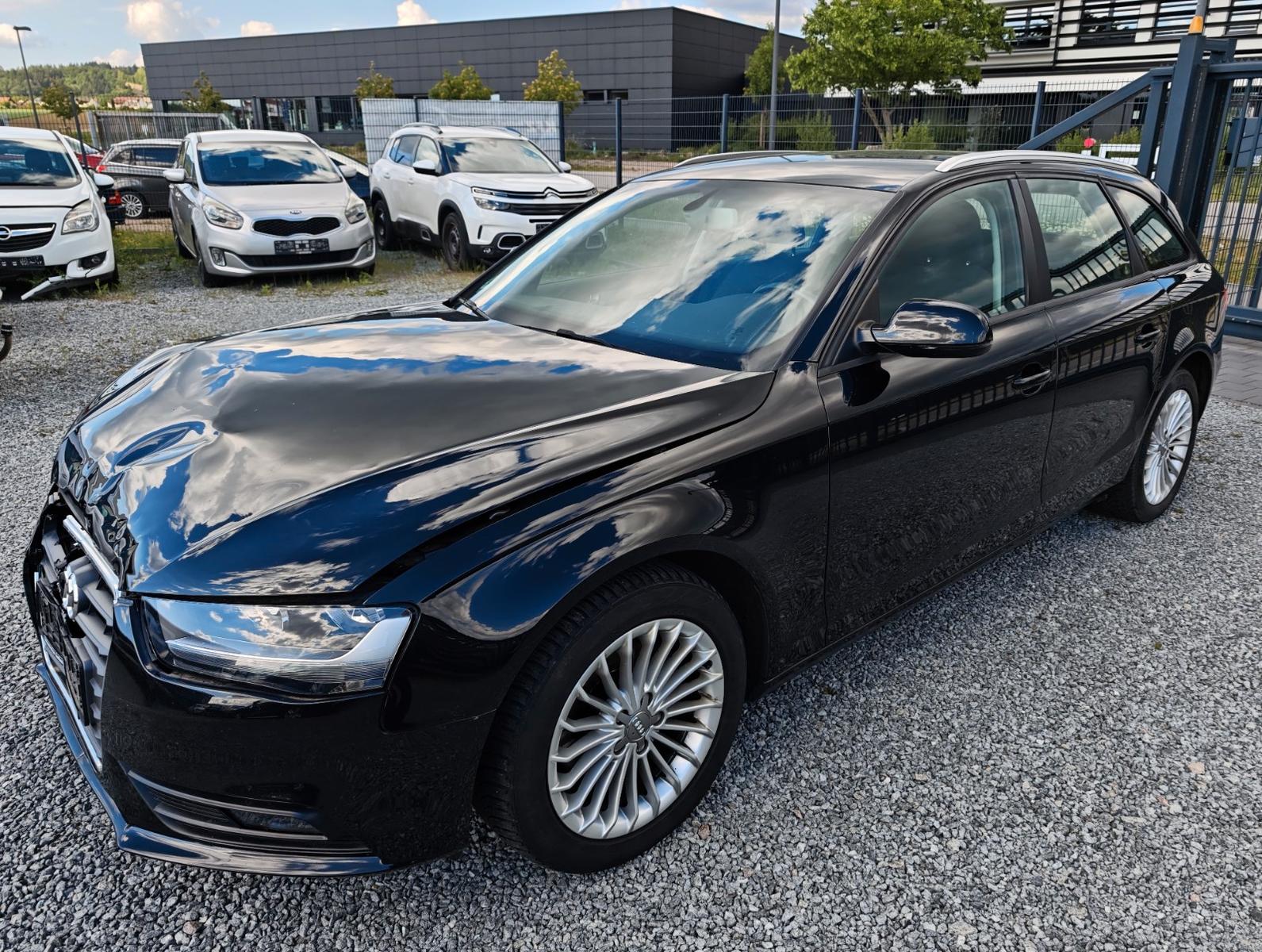 Audi A4 Avant 2.0 TDI DSG Attraction quattro Navi AHK