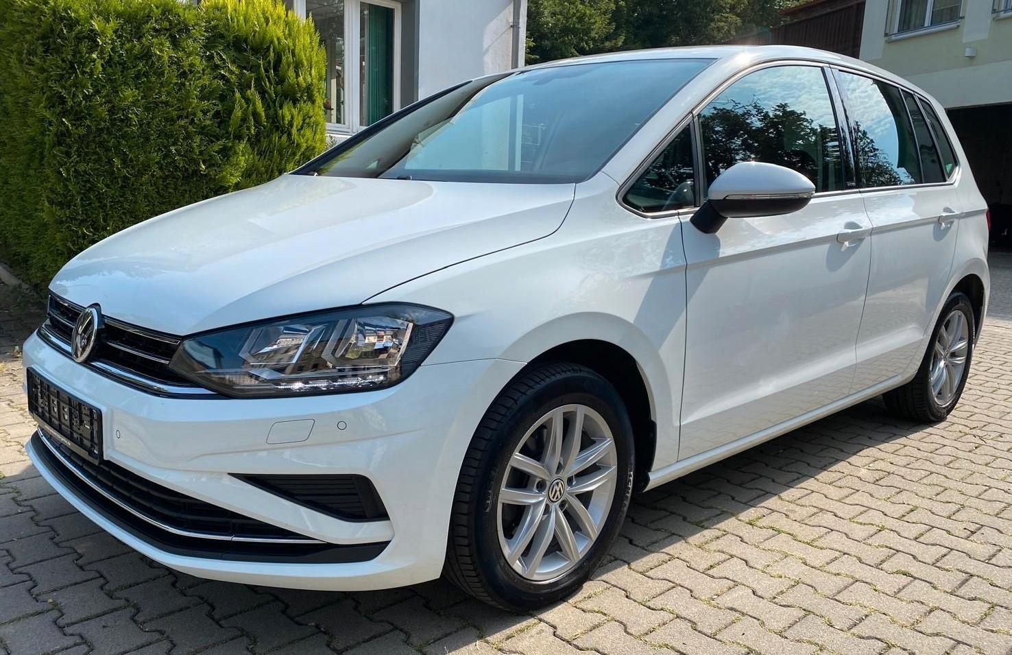 Volkswagen Golf Sportsvan VII United Standheizung!
