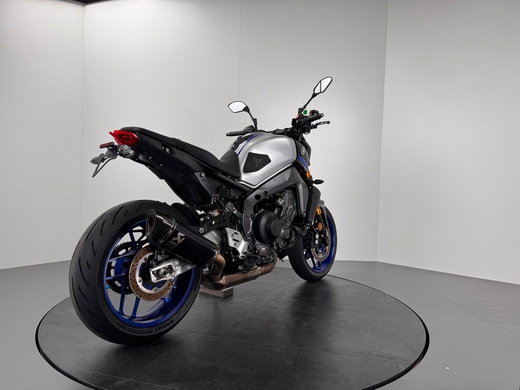 Fahrzeugabbildung Yamaha MT-09 SP *TOP-ZUSTAND *AKRAPOVIC
