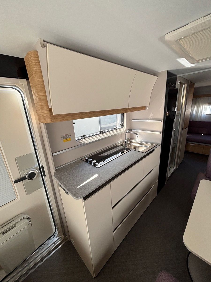 Fahrzeugabbildung Adria Adora 673 PK Tandemachse, Mikro, Fußbodenheizung