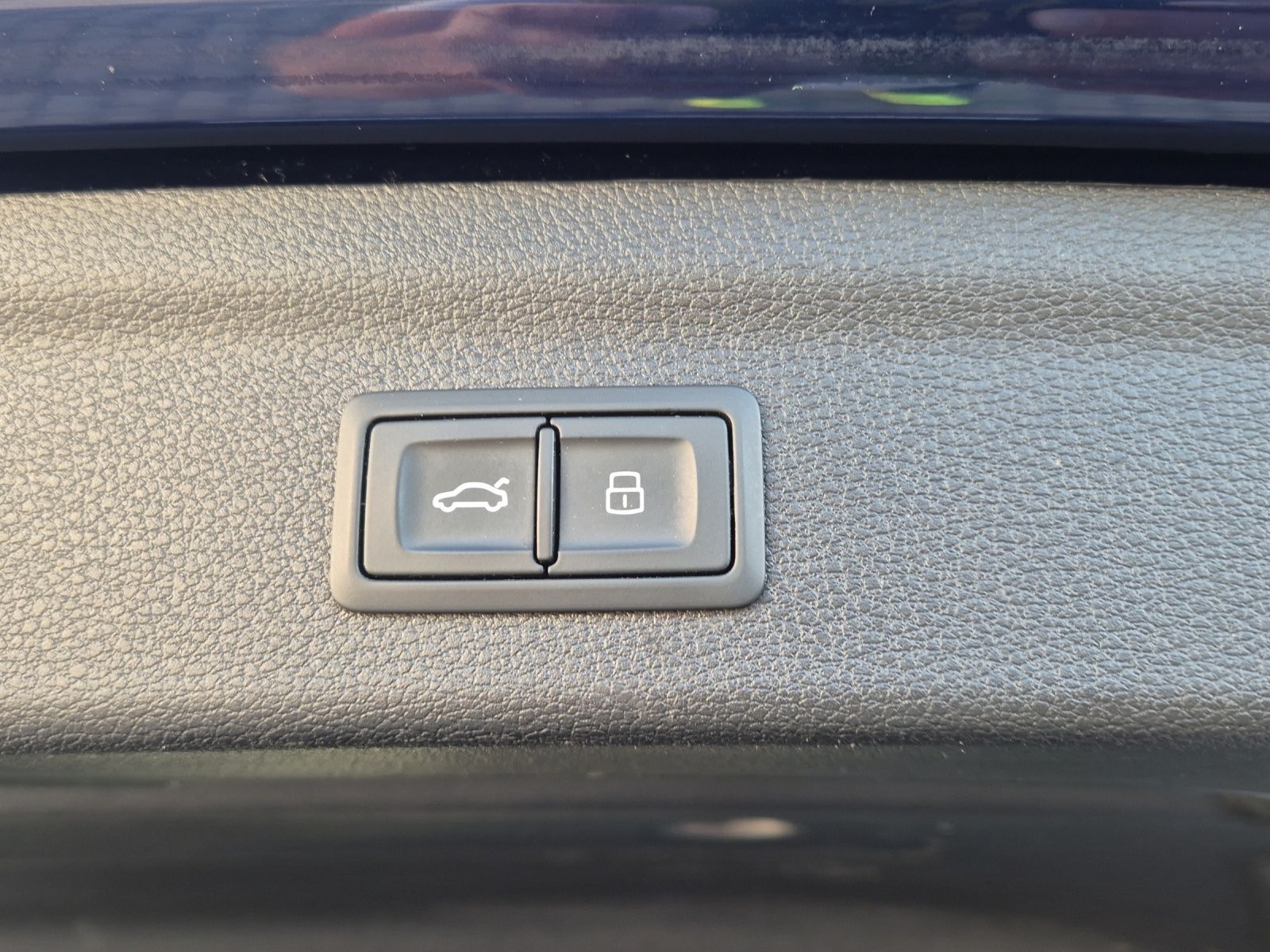 Fahrzeugabbildung Audi Q3 40 TDI quattro S-line S-tronic Matrix Navi AC