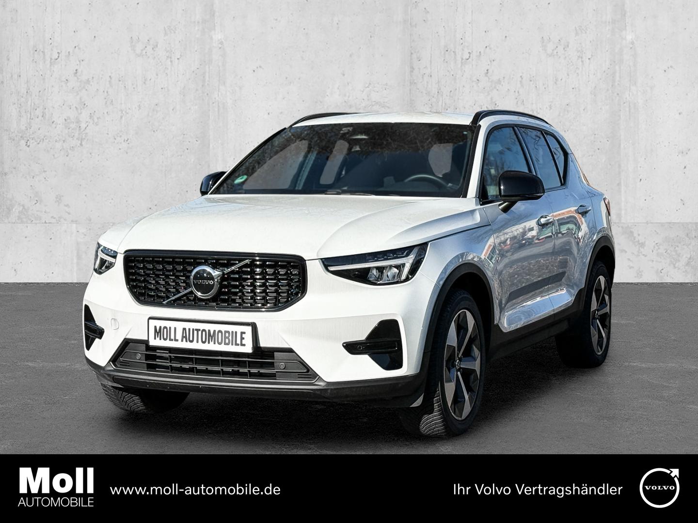 Volvo XC40 Plus Dark 2WD B3 EU6d digitales Cockpit Mem