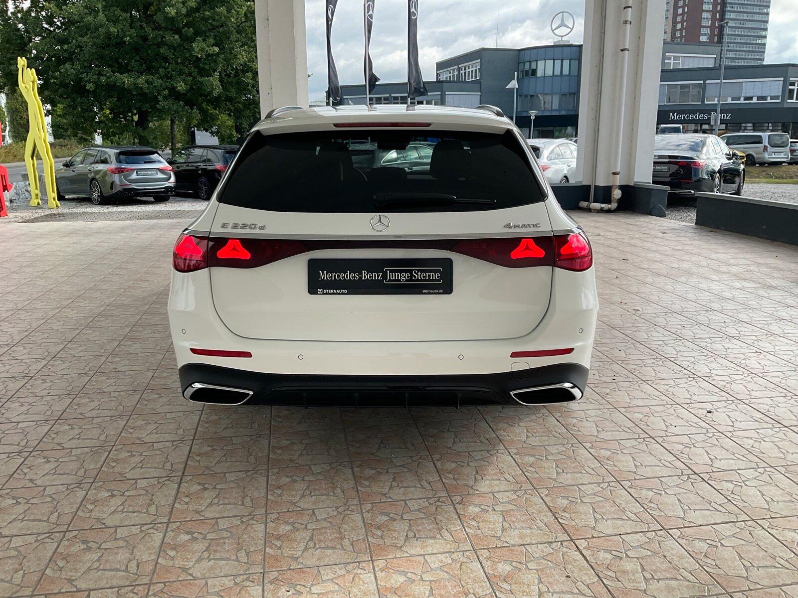 Mercedes-Benz E 220 d 4M T AMG Line/Distronic/Digital/Kamera