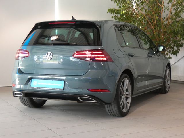 Golf VII 2.0 TDI IQ.DRIVE R-LINE DSG ACC STHZ