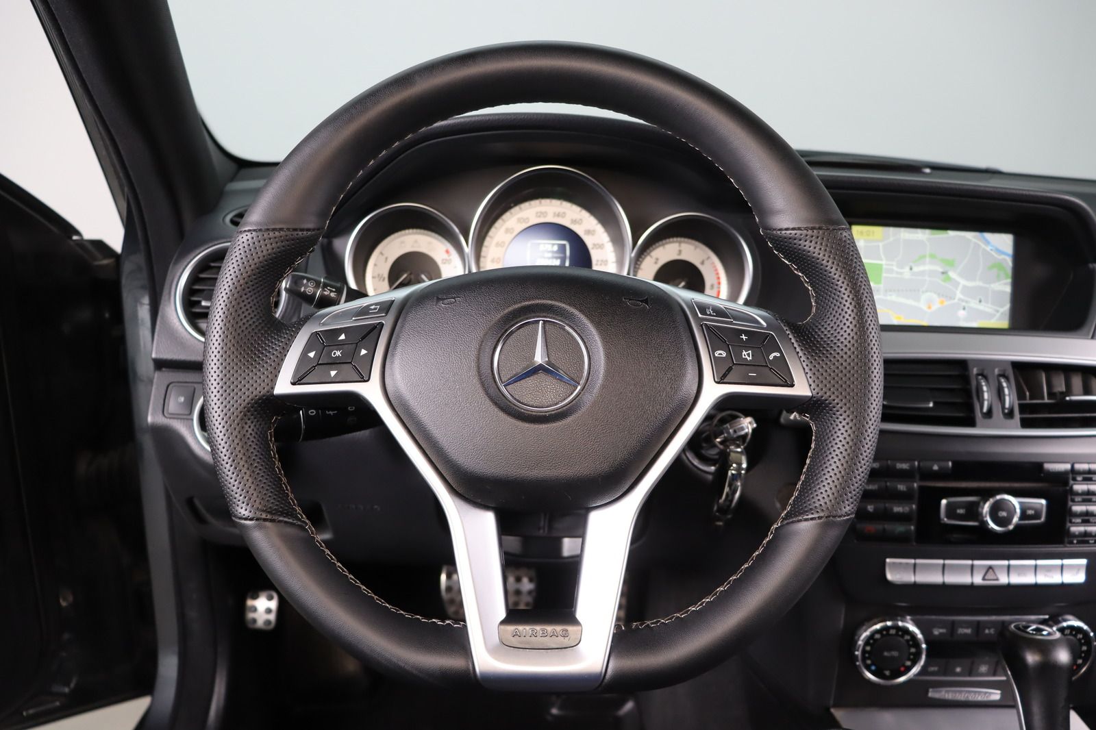 Fahrzeugabbildung Mercedes-Benz C 250 CDI T BlueEFF AVANTG. AMG-Paket * DIS *
