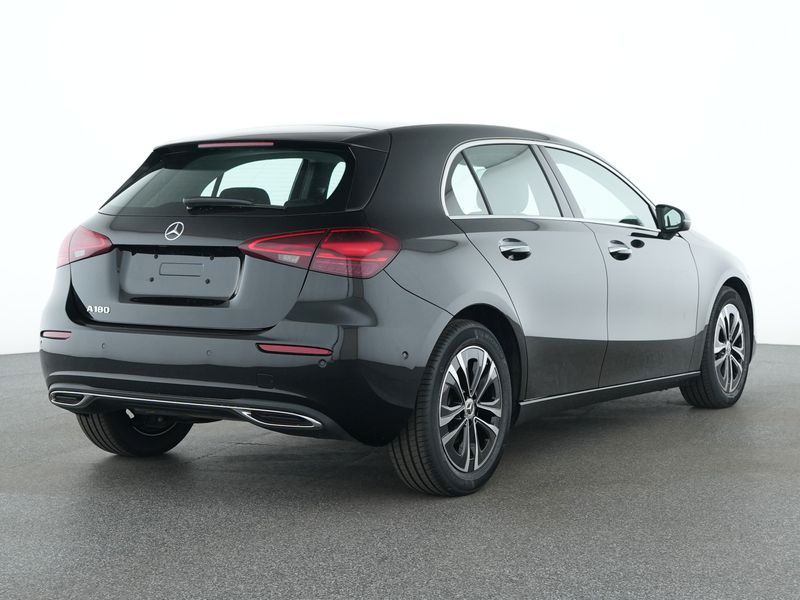 Mercedes-Benz A 180 PROGRESSIVE TOTW AMBIENTE CARBON ILS KAM foto 3