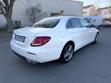 Mercedes-Benz E 350d AVANTGARDE Autom. AVANTGARDE - Mercedes-Benz E 350: Avantgarde