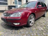 Ford Mondeo Turnier Ghia - Ford Mondeo aus 2005 mit Diesel-Antrieb