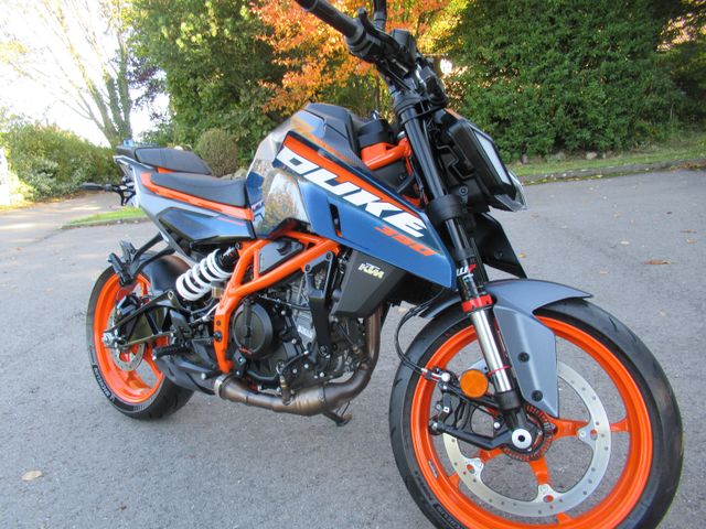 KTM 390 Duke 2024