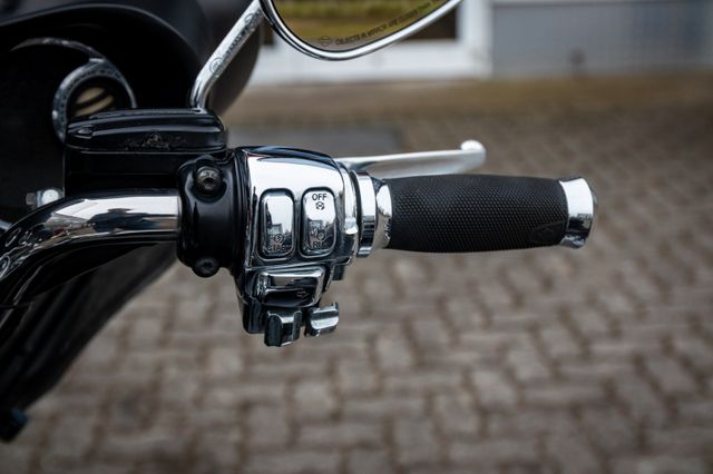 Fahrzeugabbildung Harley-Davidson FLHTCU Ultra Classic Electra Glide JEKILL & HYDE