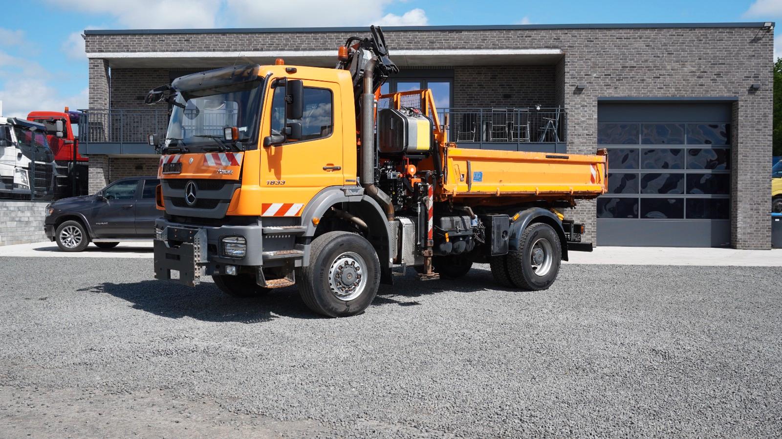 Mercedes-Benz Axor 1833 Dreiseitenkipper 4x4 Meiller Kran Atla