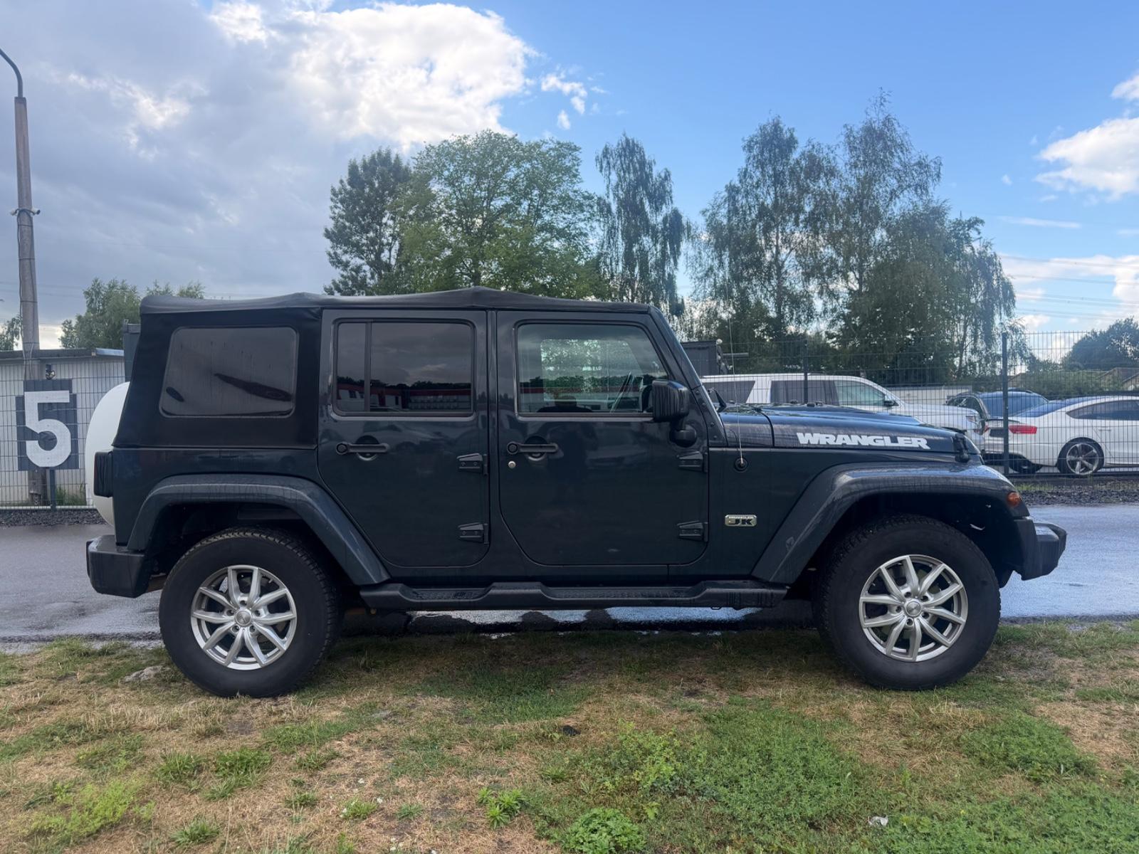 Jeep Wrangler Unlimited JK Final Edition 3.6 V6 284ch - 1 ère main - Soft top - Carnet entretien - Attelage