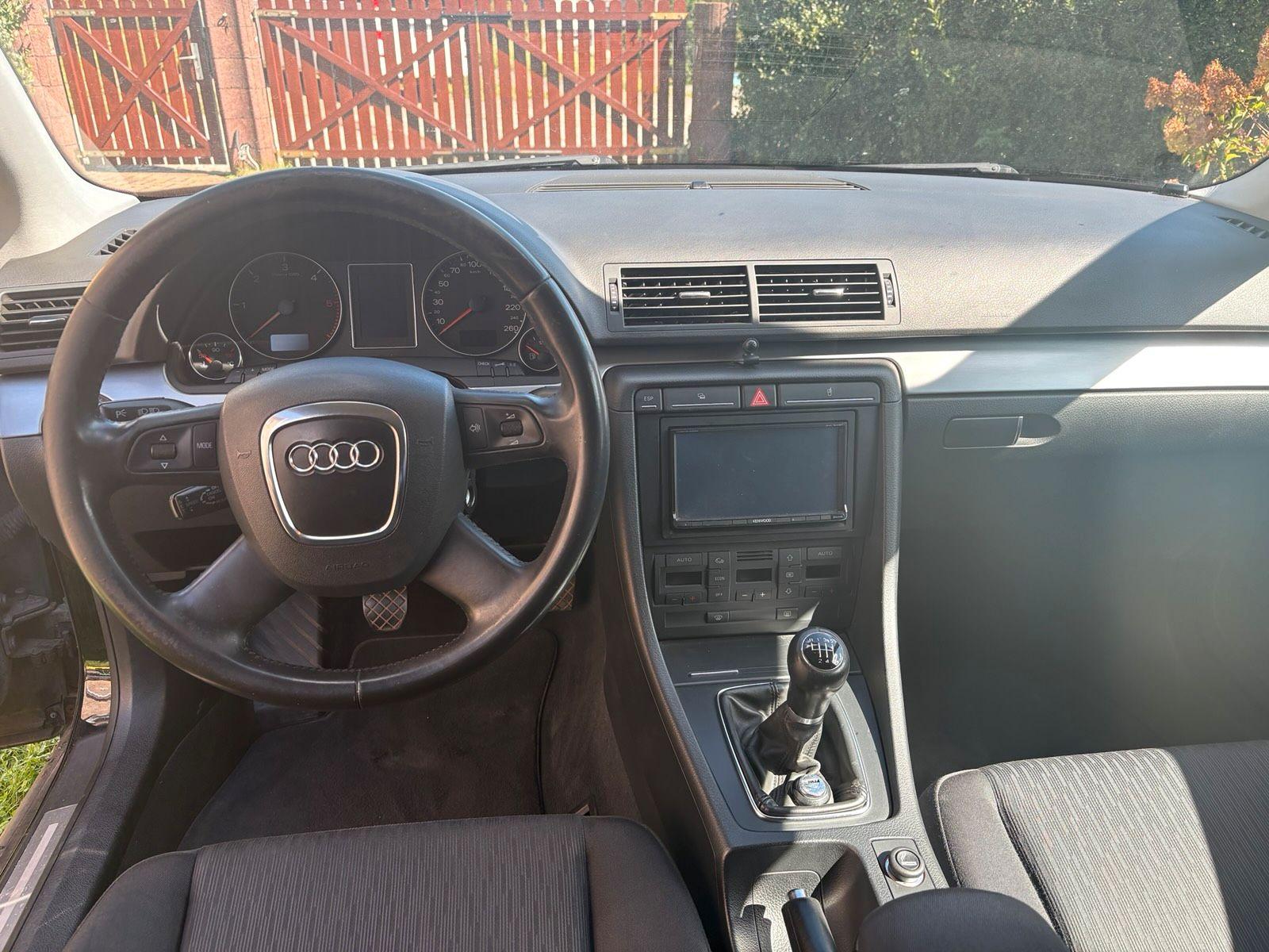 Audi A4 2007 — photo 8