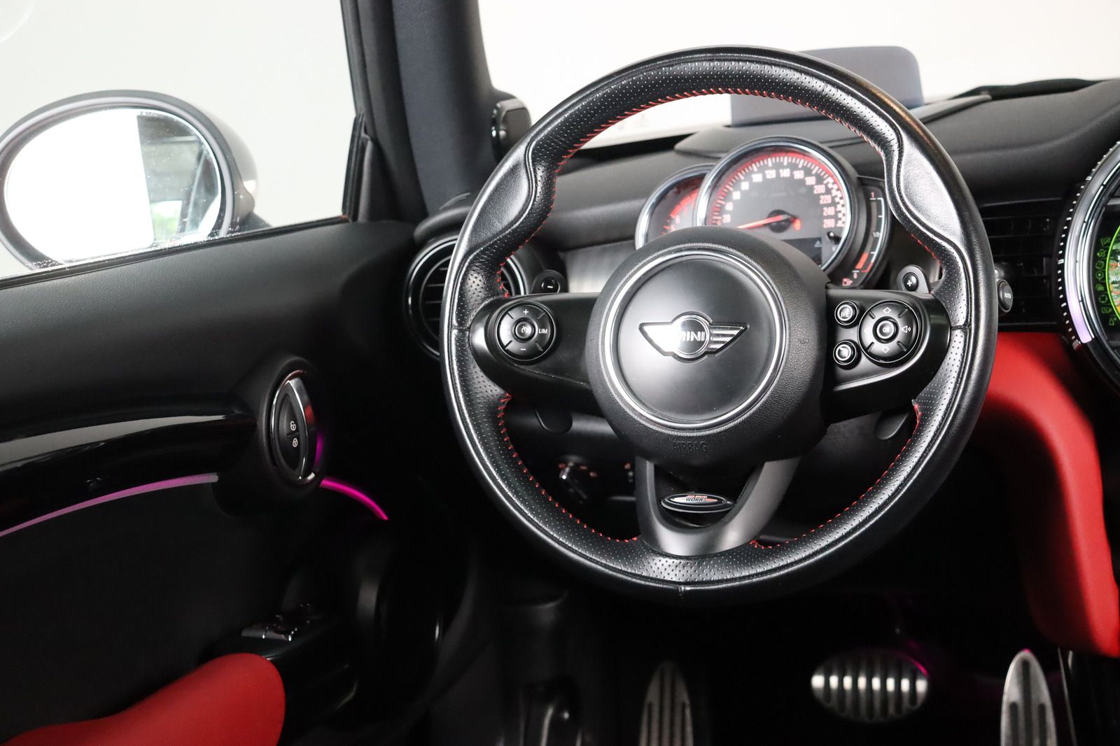 Fahrzeugabbildung MINI John Cooper Works * HUD * LED * Pano