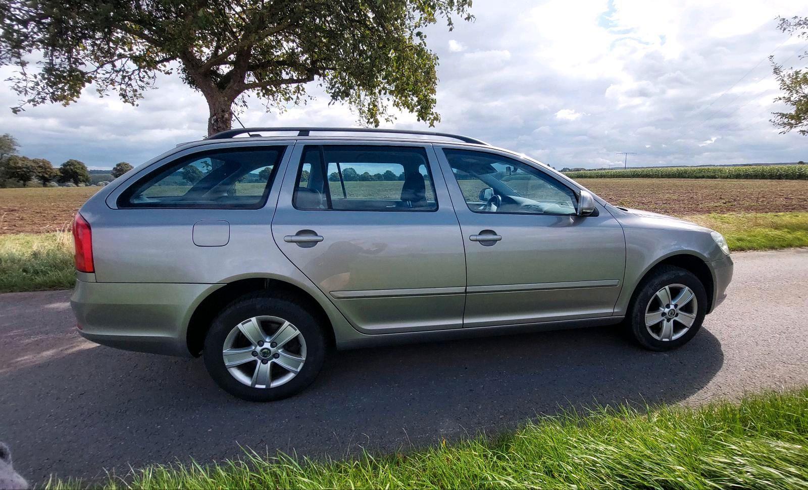 Skoda Octavia 2011 — photo 6