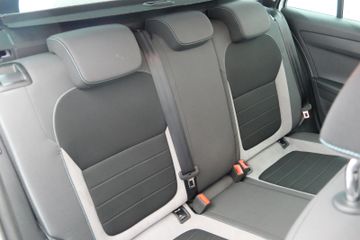 Skoda Fabia Combi Joy 1.2 TSI PDC SHZ KLIMA Navi