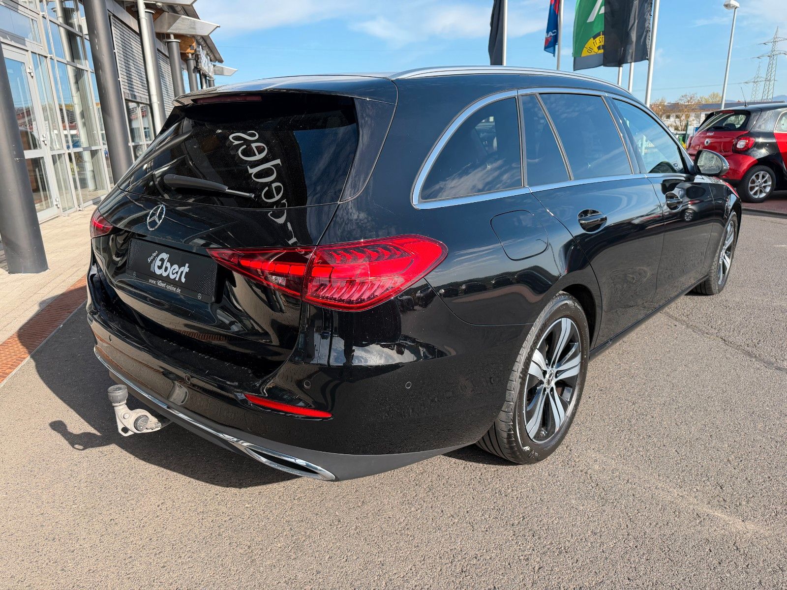 Fahrzeugabbildung Mercedes-Benz C 200d T Avantgarde+AHK+Ambiente+RKamera+MBUX+