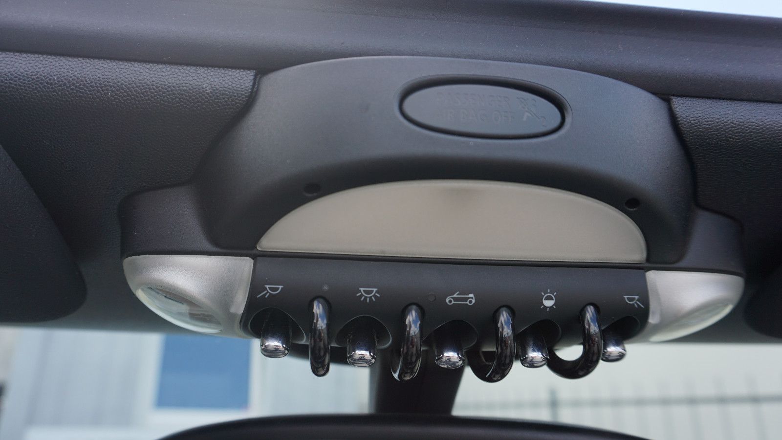 Fahrzeugabbildung MINI COOPER S Cabrio 1.6 Ltr, Bi-Xenon,Navi,Leder,+WR