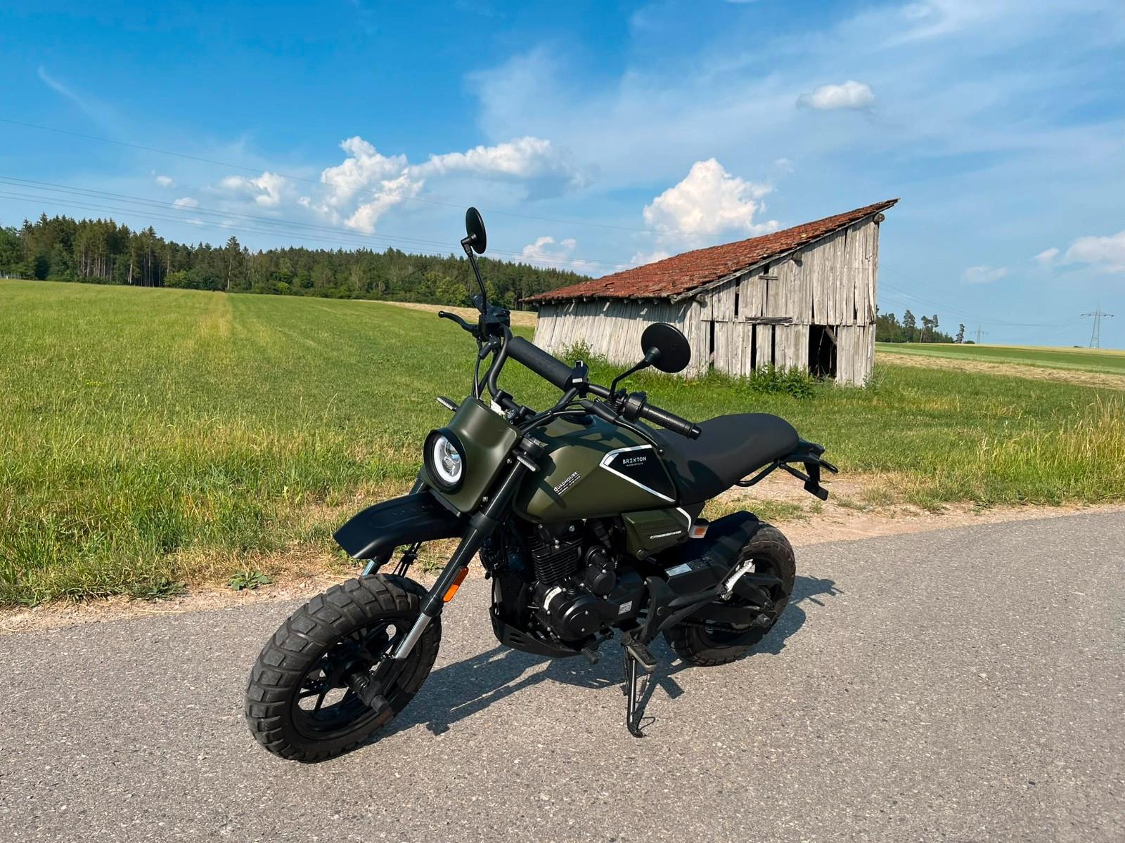 Brixton Crossfire 125 XS grün