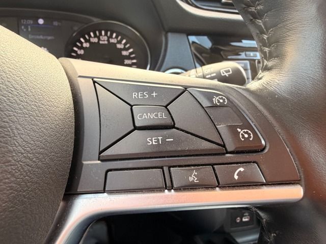 Fahrzeugabbildung Nissan X-Trail 1.3 DIG-T DCT Tekna Navi*Leder*Winterp.