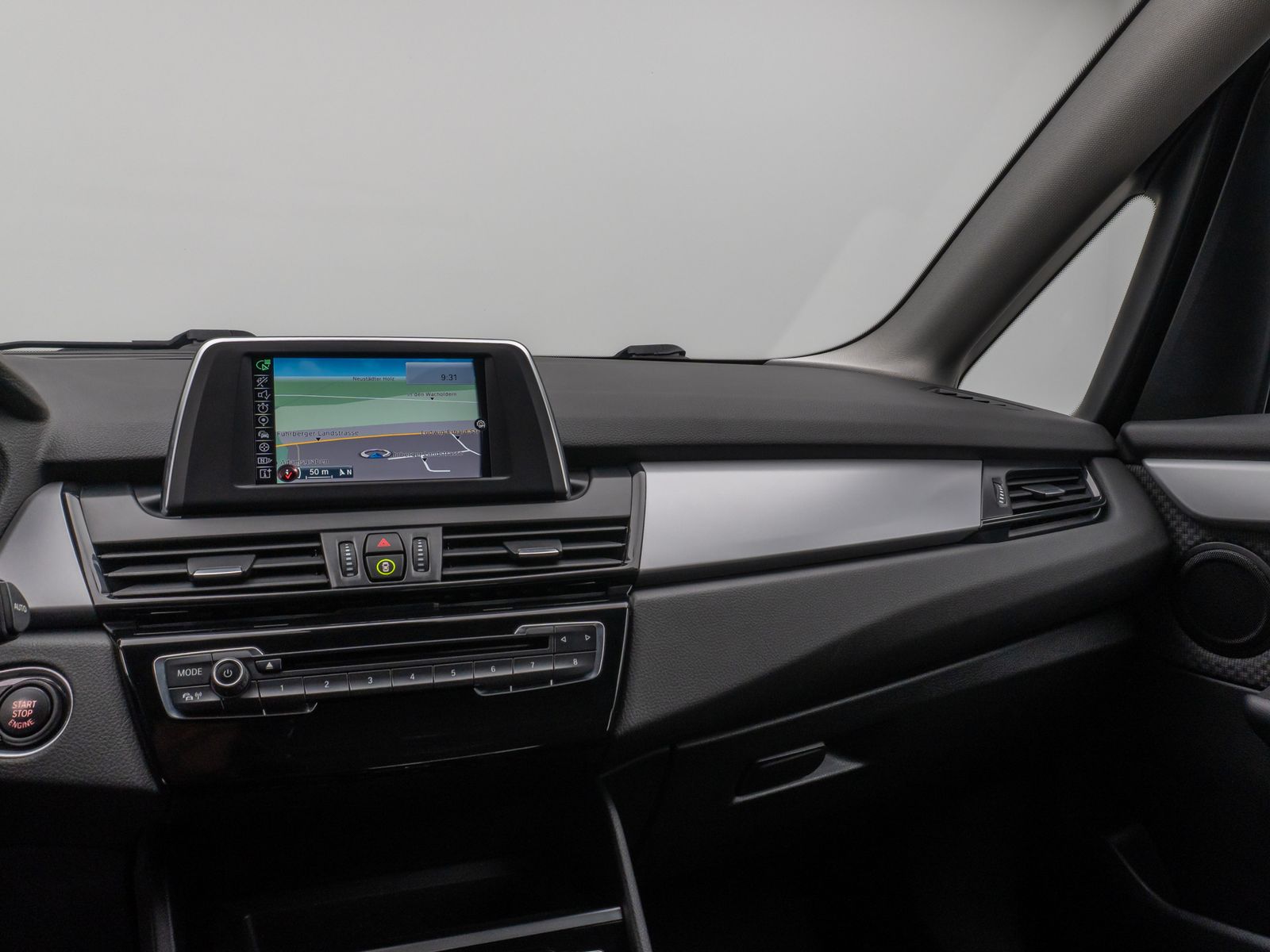 Fahrzeugabbildung BMW 218i Active Tourer Navi Sitzhz Geschwindigkeitsr