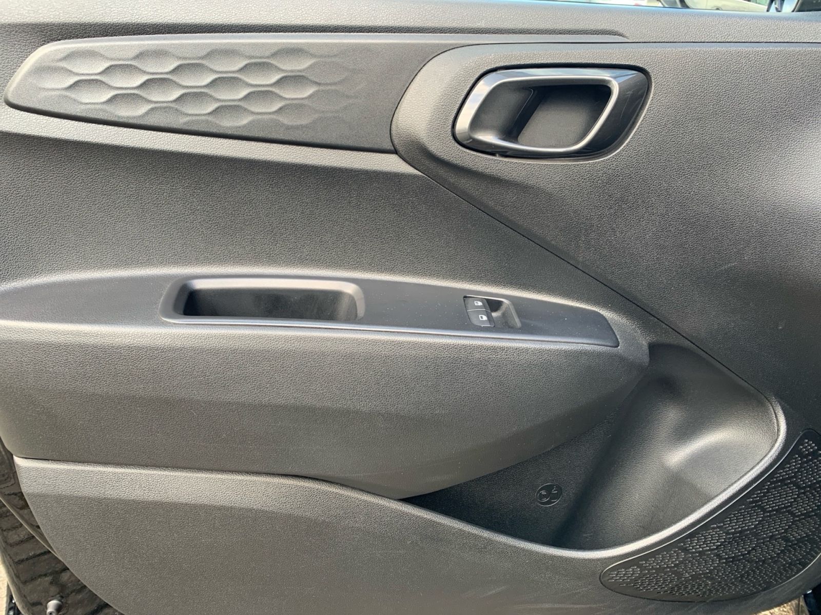 Fahrzeugabbildung Hyundai i10 1.0 Select Anhängerkupplung Sitzheizung PDC