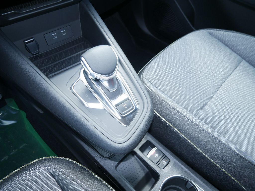 Fahrzeugabbildung Renault Captur Techno Mild Hybrid TCe 160 EDC